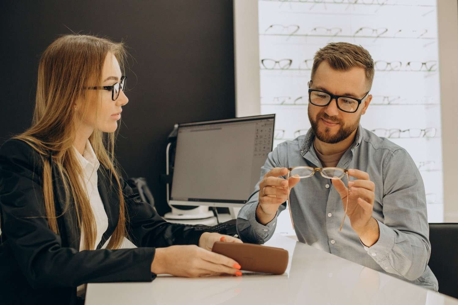 Reading Glasses Consultation in Gurugram